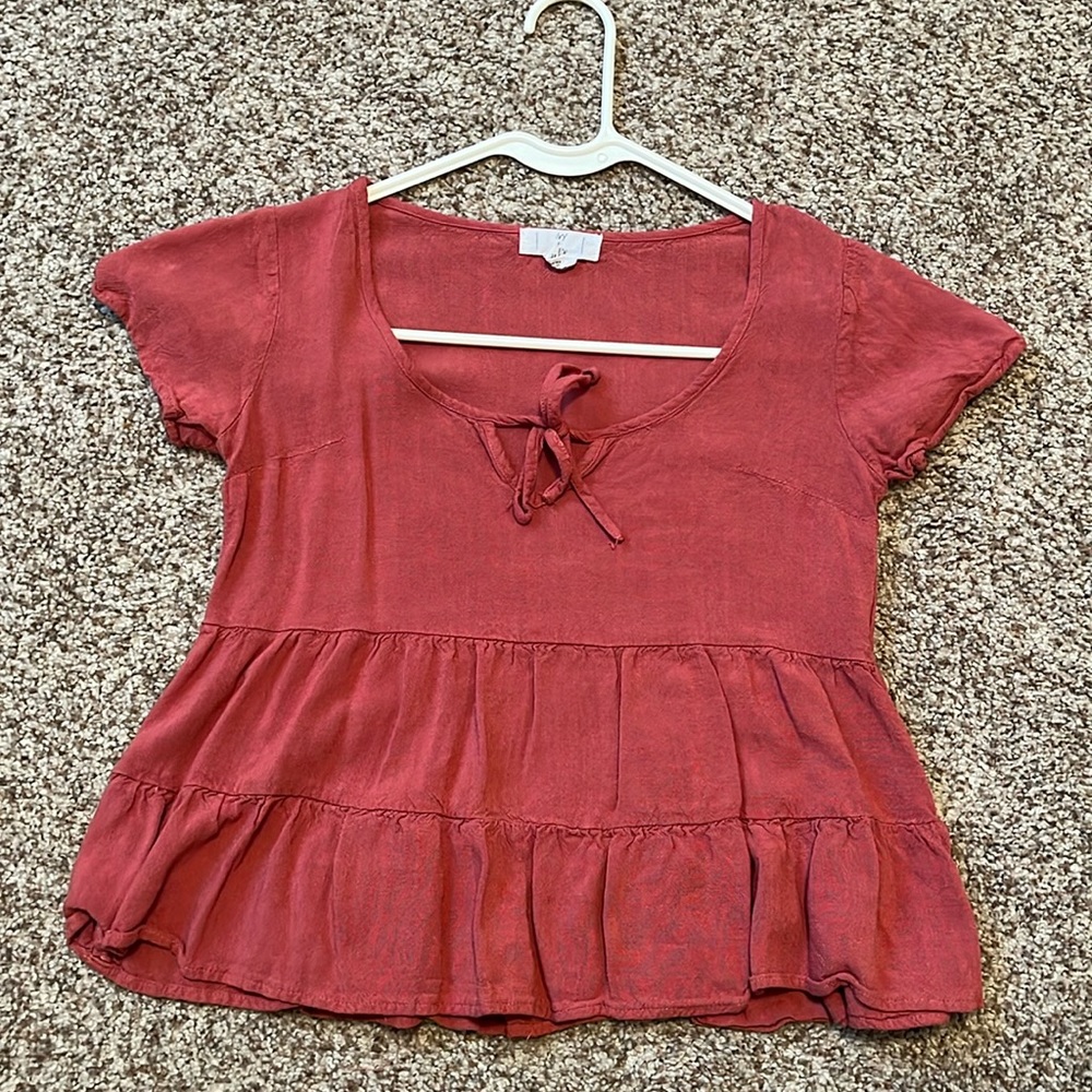 Ivy and main women’s top